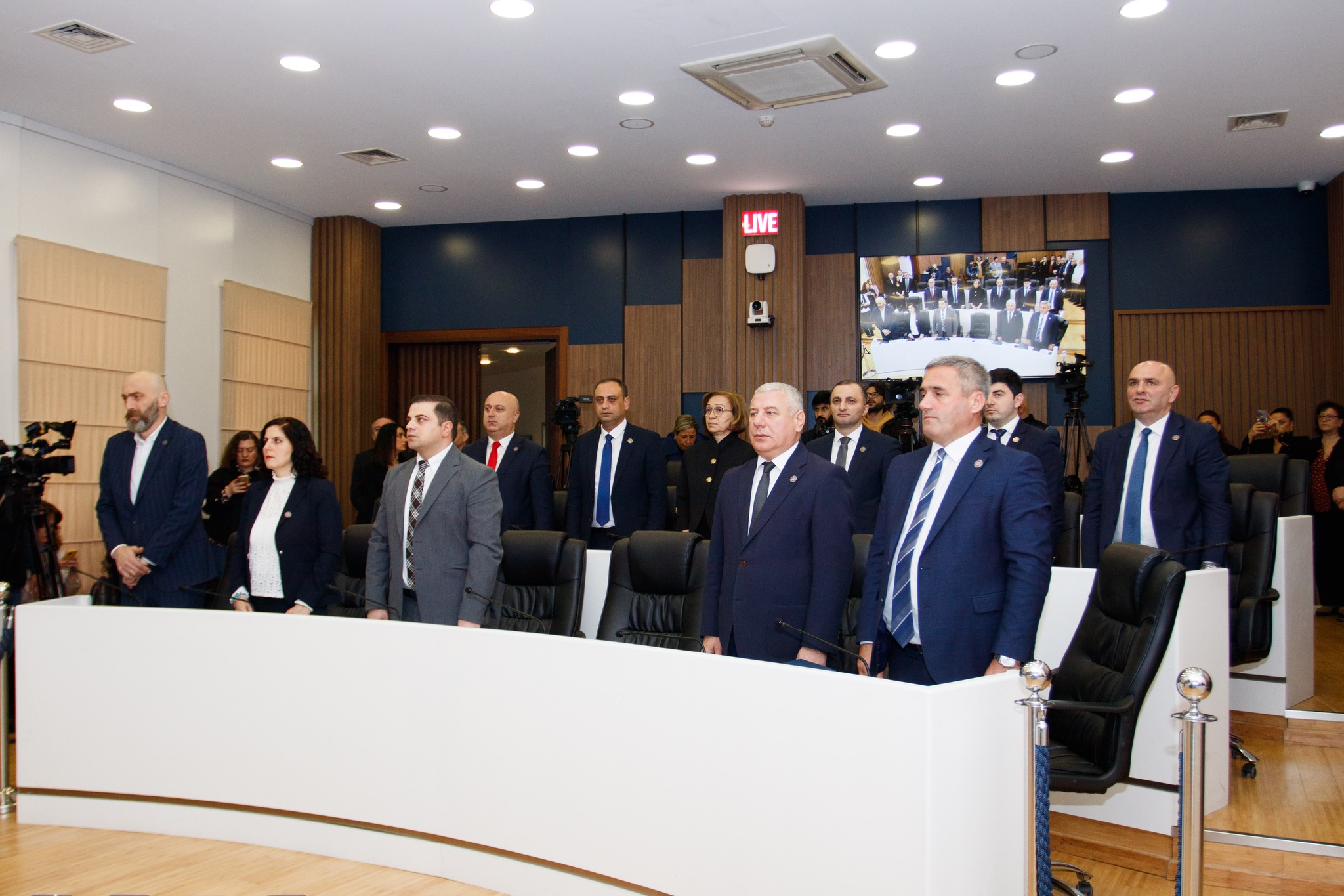 ახალი მოწვევის უმაღლესი საბჭო მუშაობას შეუდგა