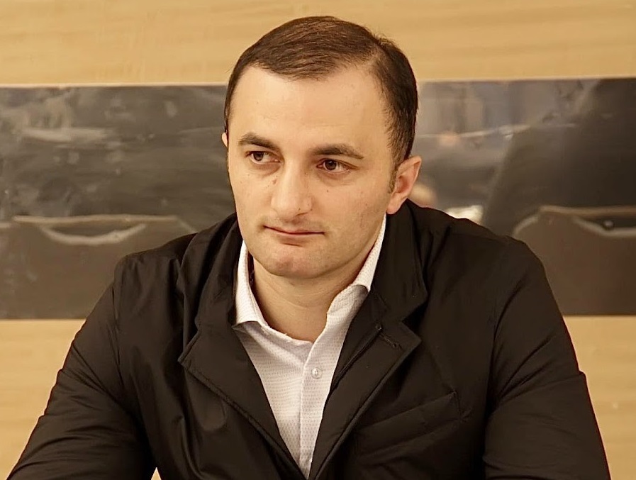 მიმართავს თუ არა ოპოზიცია უმაღლეს საბჭოს დეპუტატის უფლებამოსილების შესაჩერებლად?