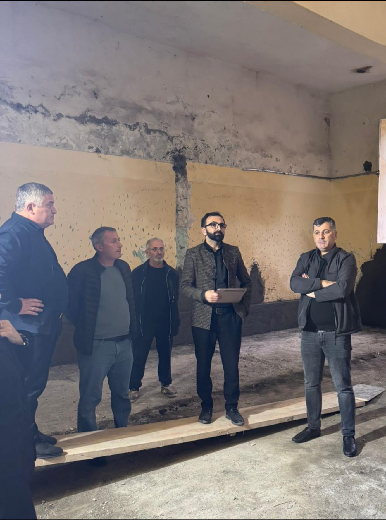 მინისტრის მოადგილე ხელვაჩაურის საჯარო სკოლების ინფრასტრუქტურულ პროექტებს გაეცნო