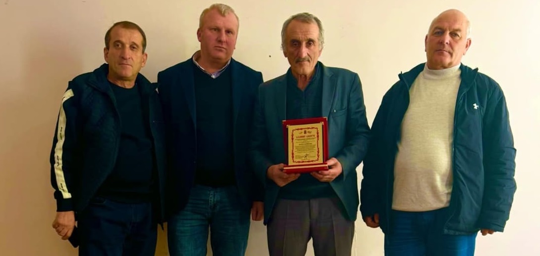მასწავლებელს იუბილე მიულოცეს