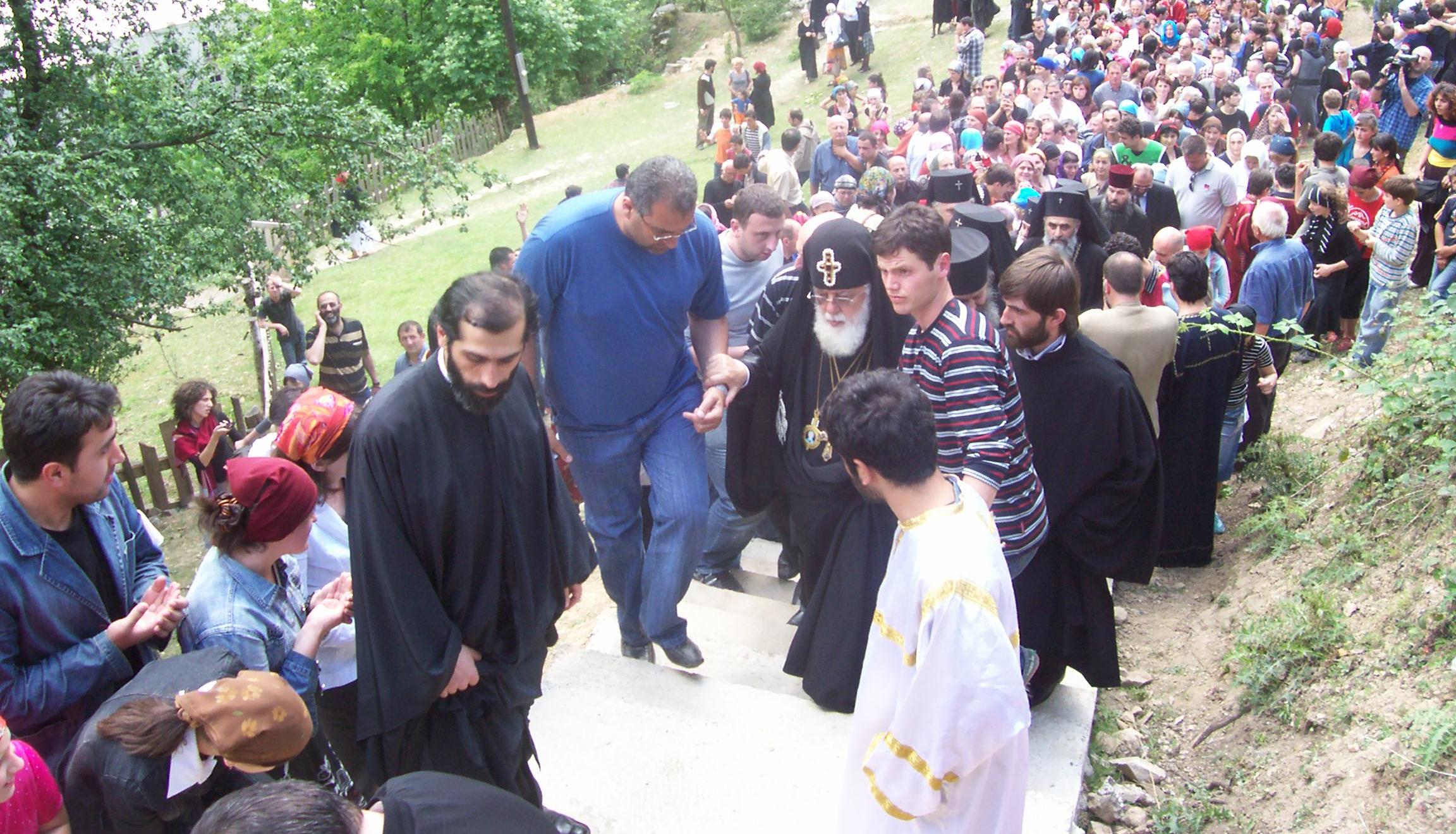 ქართული ეკლესიის მებაირახტრე ანუ ურთიერთობები 92 წლის პატრიარქთან