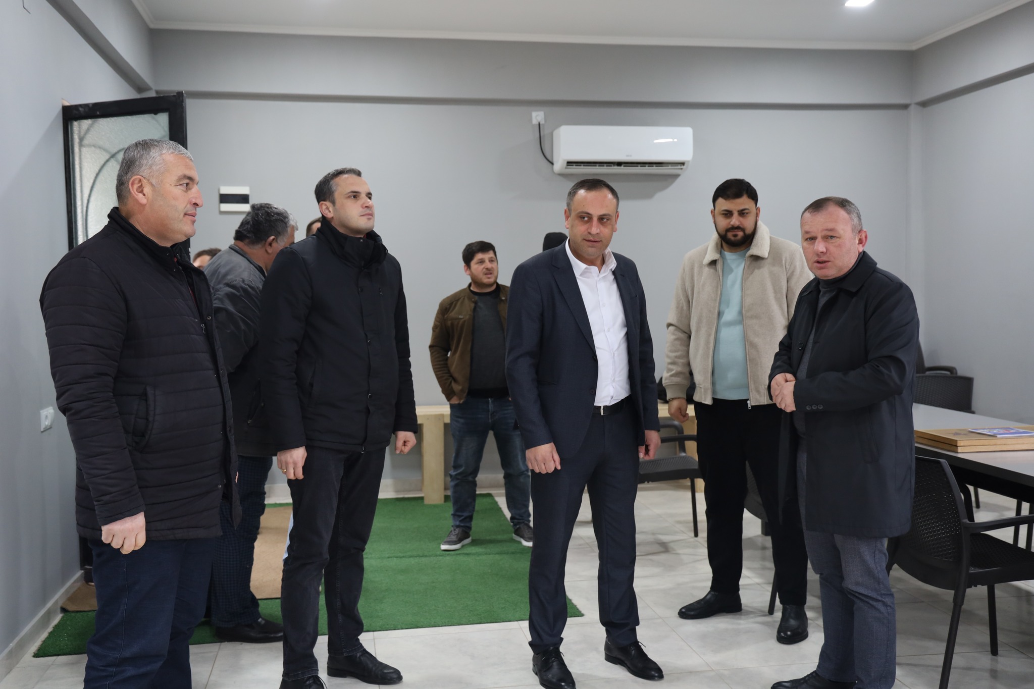 გეგელიძეები მიმზიდველი ხდება