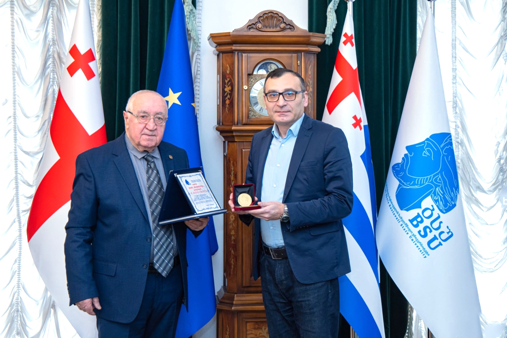 აკადემიკოსი ვანო პაპუნიძე – ღირსეული პიროვნება და მამულიშვილი დაბადებიდან – 85 და სამეცნიერო-პედაგოგიური მოღვაწეობის 60 წელი