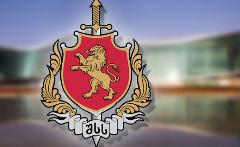 პოლიციამ თბილისსა და რეგიონებში უკანონო ცეცხლსასროლი იარაღები და საბრძოლო მასალა ამოიღო
