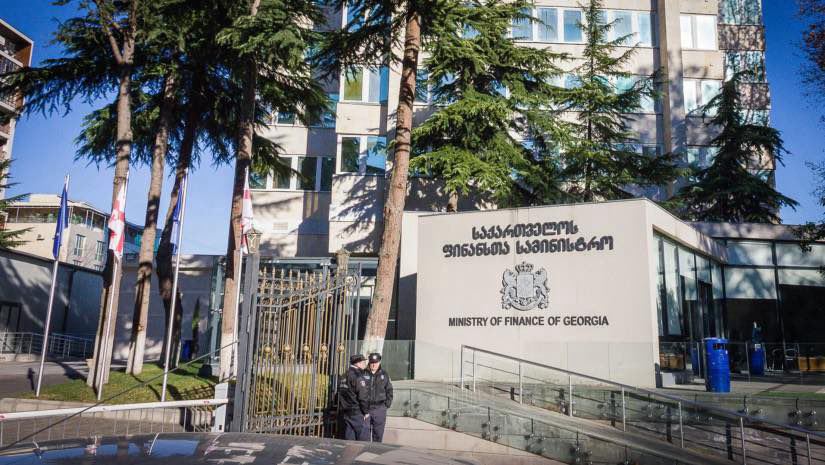 ფინანსთა სამინისტრო საბიუჯეტო ვალდებულებების შესრულებასთან დაკავშირებით გამოთქმულ ვარაუდებს სიცრუეს და სპეკულაციას უწოდებს