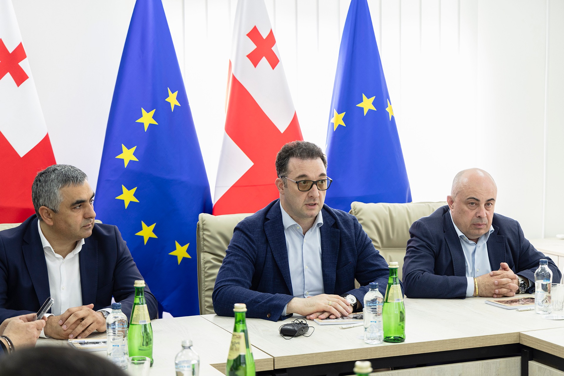 ზაზა შავაძემ აბაშაში ფაროსანასთან ბრძოლის მართვის განახლებული რეგიონული ცენტრი დაათვალიერა