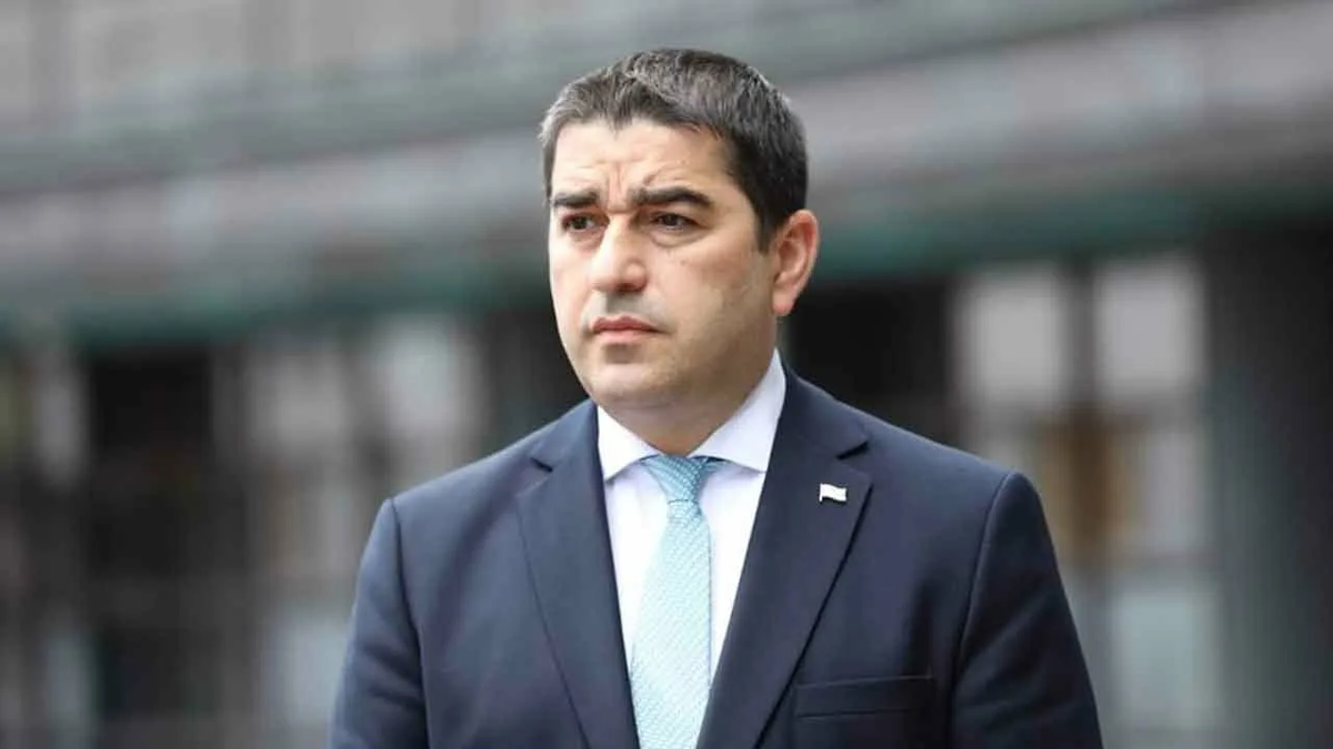 შალვა პაპუაშვილი თორნიკე რიჟვაძეზე – ყოველთვის თვალშისაცემი იყო ხოლმე ის განსაკუთრებული პატრიოტიზმი, რომელიც მას აჭარის მიმართ აქვს