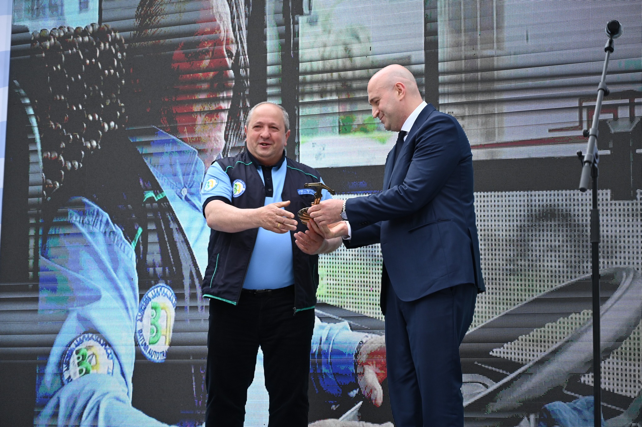 დასახელდნენ ისინი, ვინც ბათუმის კეთილდღეობისთვის სიყვარულით იღვწიან