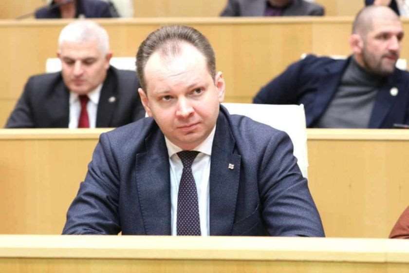 თორნიკე ჭეიშვილი „მეგობარ აქტზე“ – ეს არის გადმონაშთი ბაიდენის ადმინისტრაციისა