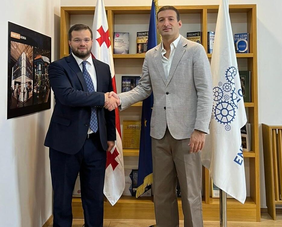 შეხვედრა – მიხეილ ხიდურელთან