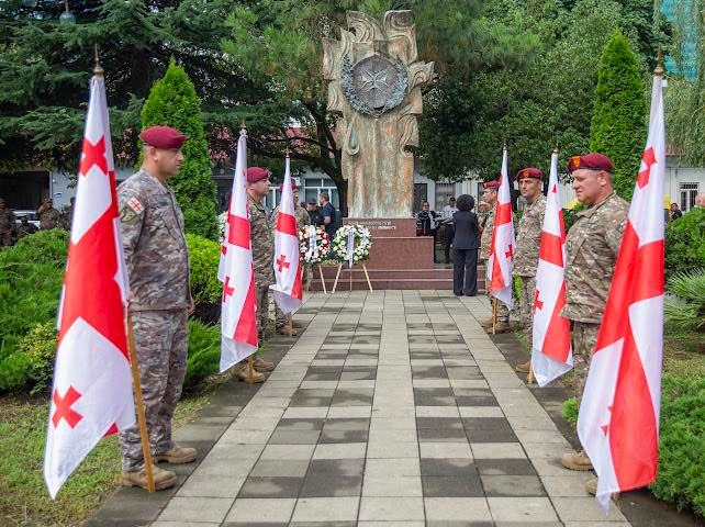 აგვისტოს ომში დაღუპულებს პატივი მიაგეს