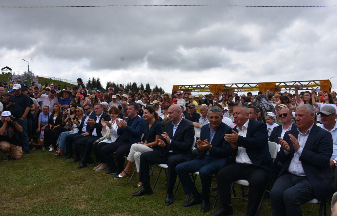 მთა ჩირუხში ევროპაში ყველაზე გრძელი ზიპლაინი გაიხსნა