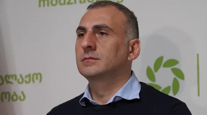 ალეკო ელისაშვილი კახა კალაძეს იდეის მოპარვაში ადანაშაულებს