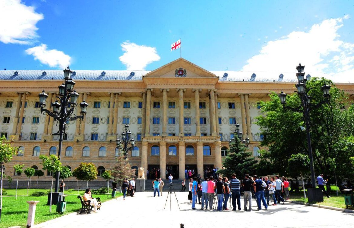 რამდენიმე არასამთავრობო ორგანიზაციის საბანკო ანგარიშებზე ყადაღის დადების თაობაზე სასამართლომ პროკურატურის შუამდგომლობა დააკმაყოფილა