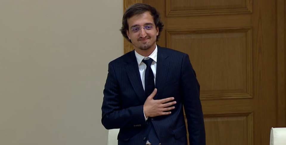 თორნიკე ფაღავას პარლამენტის წევრის უფლებამოსილება ცნეს