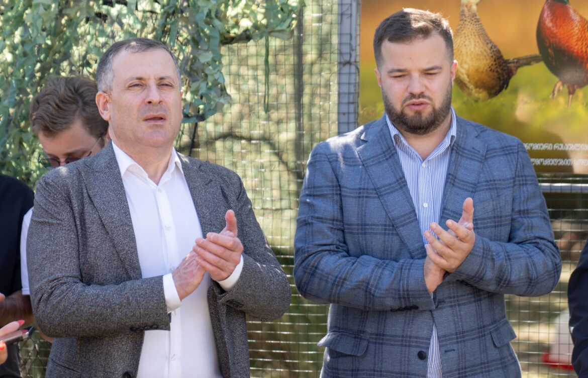 მინისტრი კოლხური ხოხბების ბუნებაში გაშვების პროცესს დაესწრო