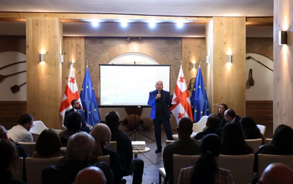 პლასტიკის ბოთლებში ჩამოსხმული სასმელების რეალიზაციის ახალი რეგულაცია მუშავდება