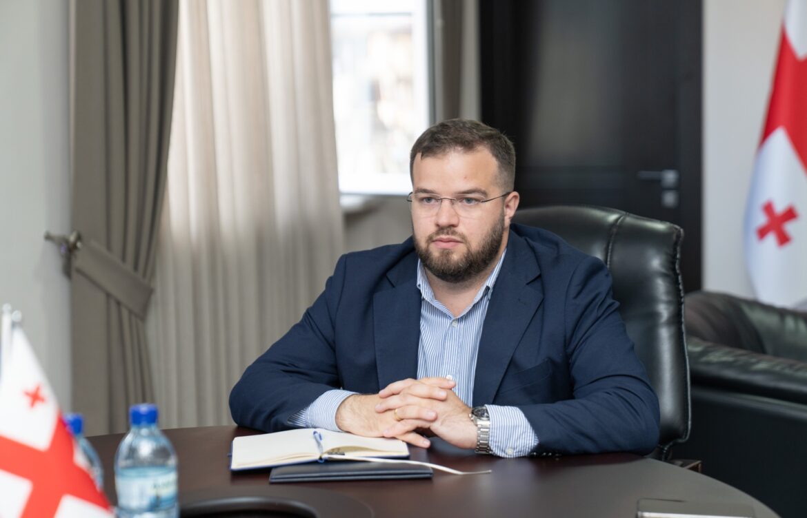 დენის სალუქვაძე ჰოლანდიური ორგანიზაციის წარმომადგენლებს შეხვდა