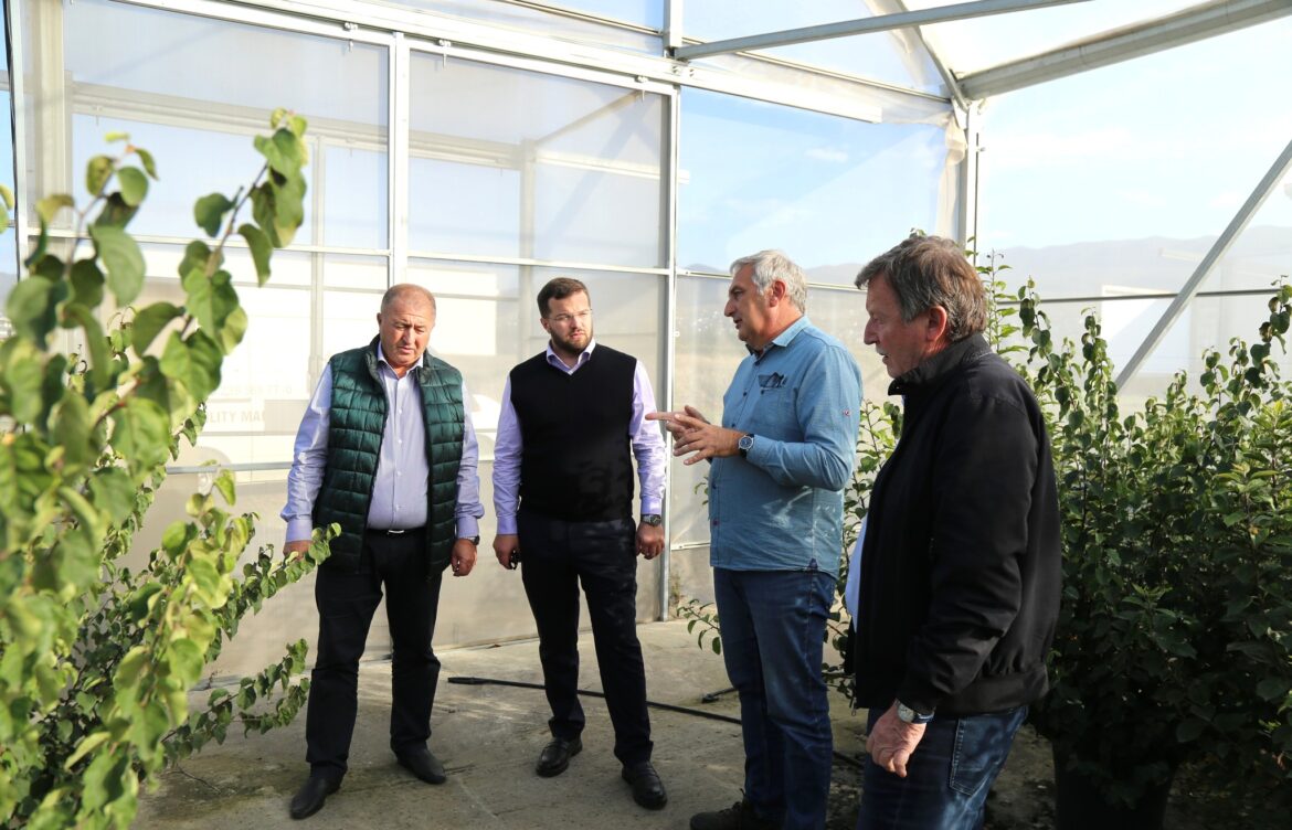 სამეცნიერო-კვლევითი ცენტრის მუშაობას გაეცნენ