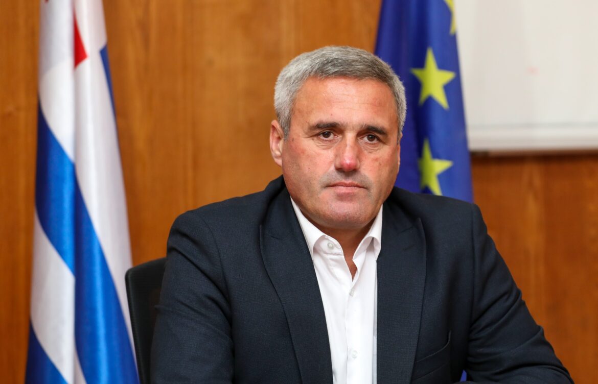 პირველი სამუშაო შეხვედრა