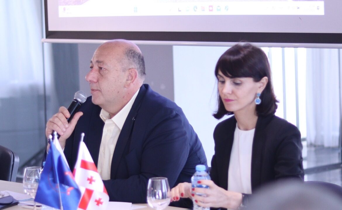 პროფკავშირების გაერთიანების გენერალური მდივანი და პრეზიდენტი აირჩიეს