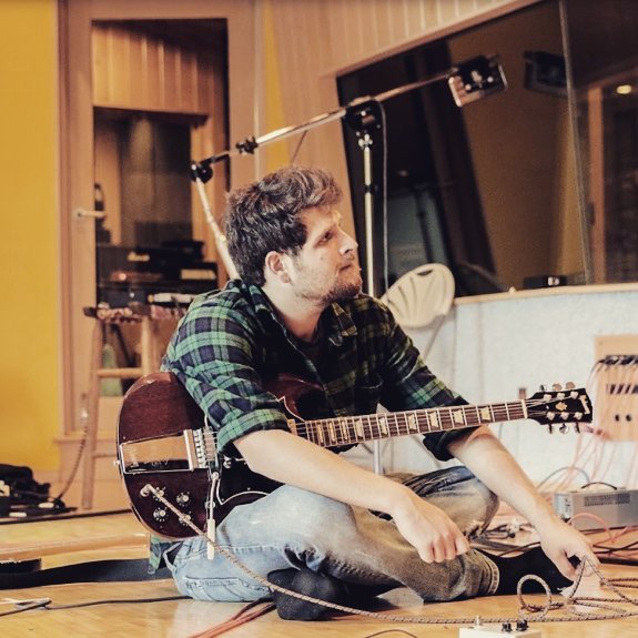 მუსიკოსი, რომელიც მიზნის მისაღწევად დღემდე დაუღალავად შრომობს