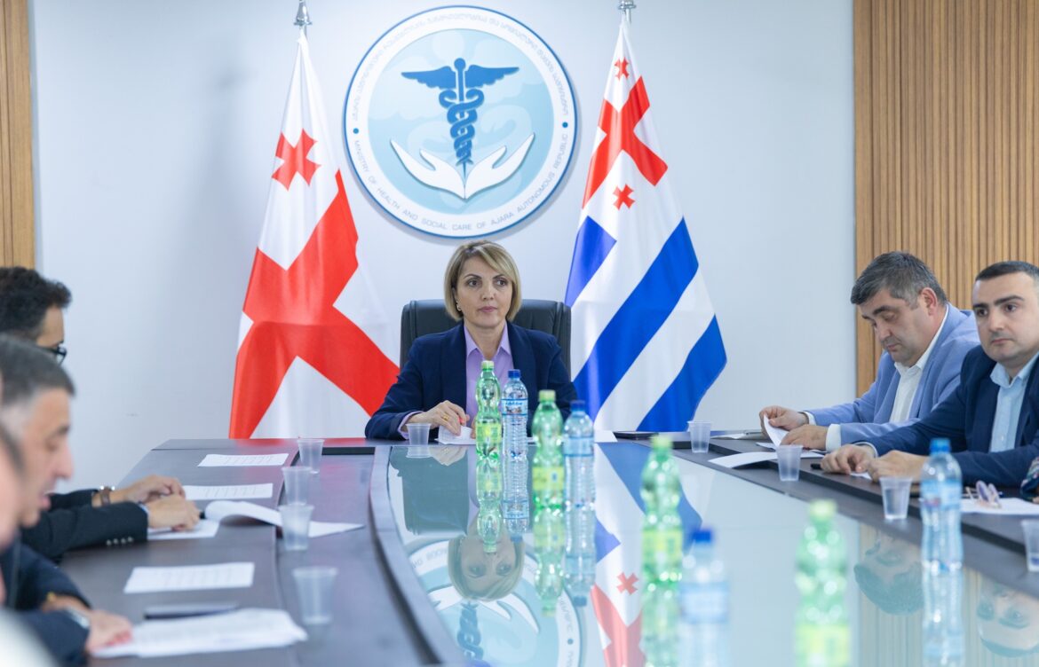 აჭარის მთავრობა სტიქიით დაზარალებულ 102 ოჯახს 950 675 ლარით დაეხმარება