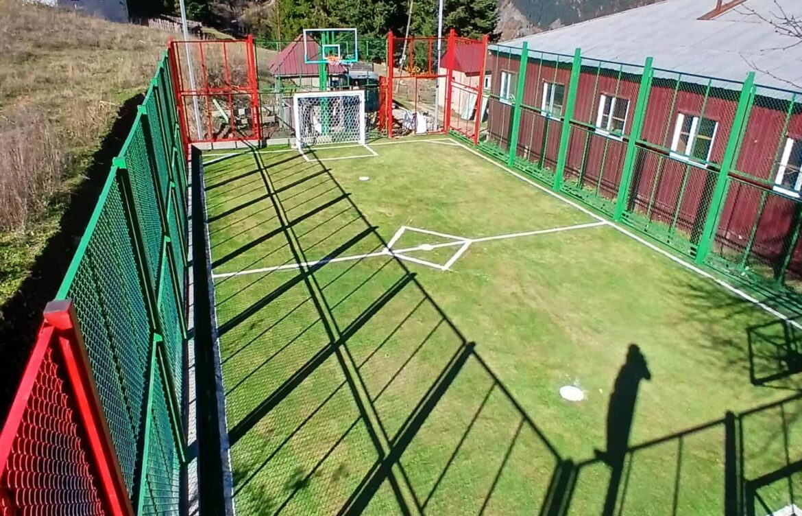 მინი-სპორტული მოედანი- პანტნარში