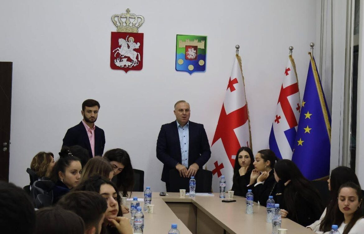 საინფორმაციო შეხვედრა სტუდენტებთან – უსკოში