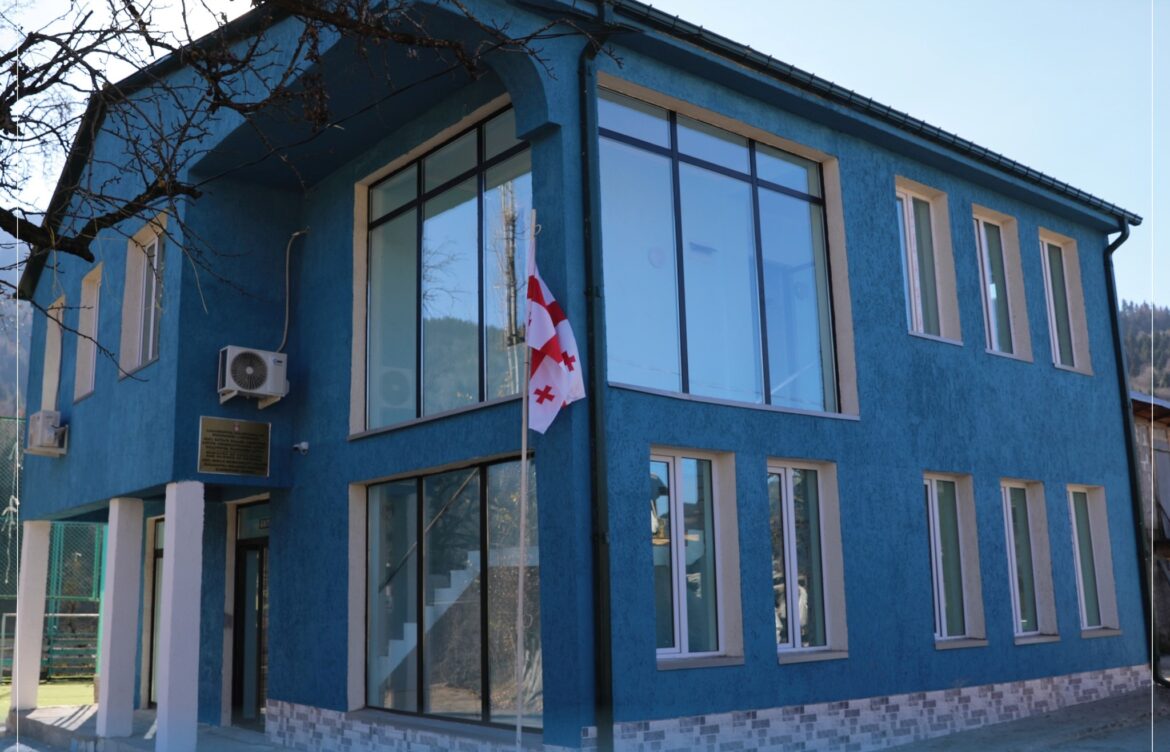 შუასოფელში სკოლის შენობა აიგო