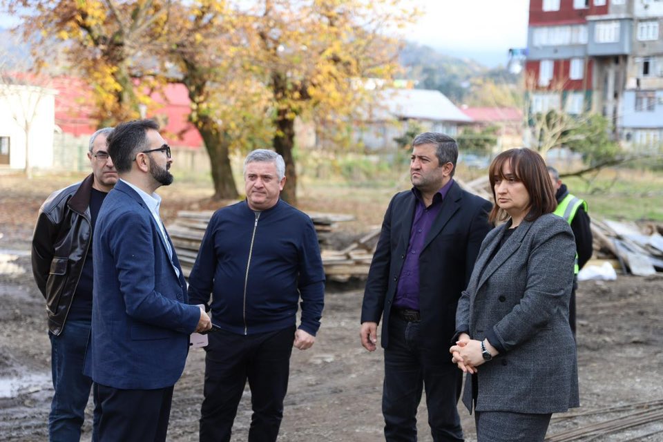 მინისტრი ინფრასტრუქტურულ სამუშაოებს გაეცნო