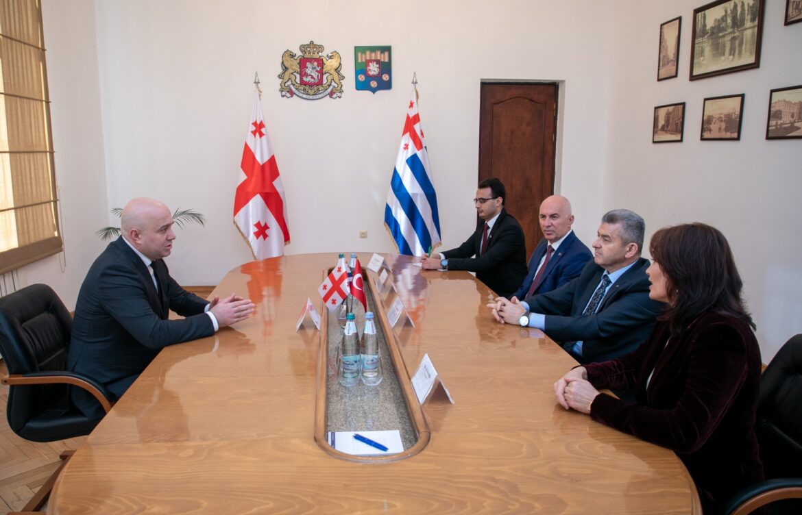 შეხვედრა ართვინის პროვინციის გუბერნატორთან