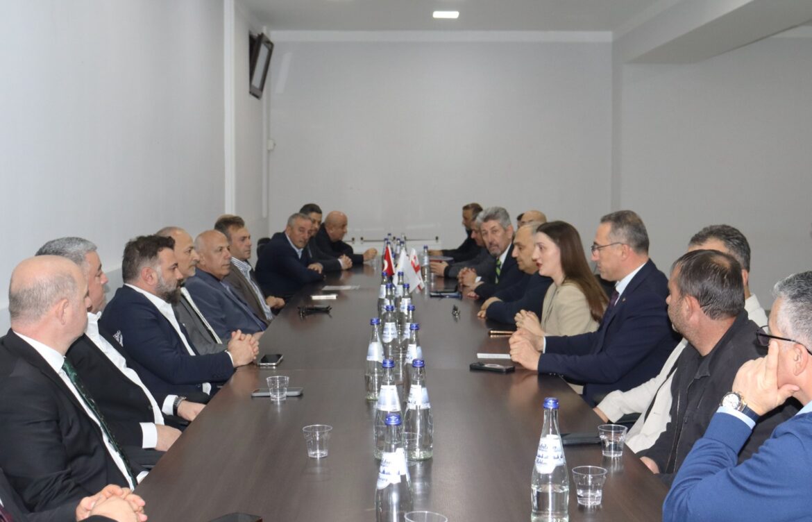 შეხვედრა სავაჭრო-სამრეწველო პალატის წარმომადგენლებთან