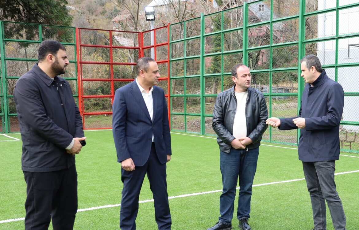 ინფრასტრუქტურული ობიექტები მოინახულეს