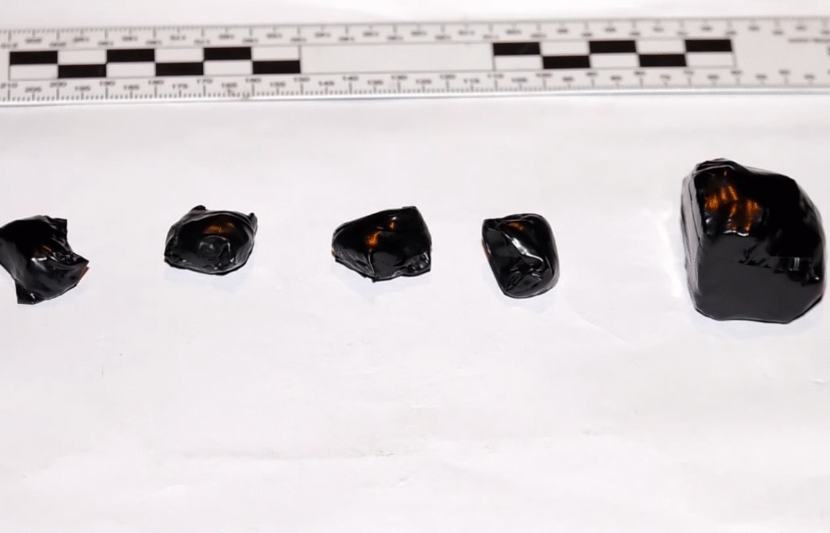 ნარკოდანაშაულის ბრალდებით ორი პირი დააკავეს