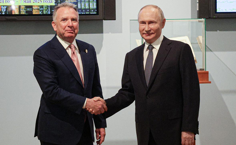 პუტინი აშშ-ის სპეცწარმომადგენელს მასპინძლობს