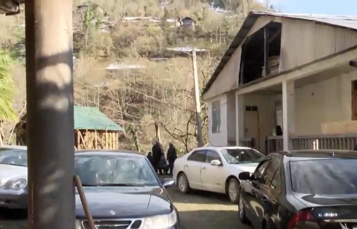 სოფელ აჭარისაღმართში და-ძმის ცხედარი იპოვეს