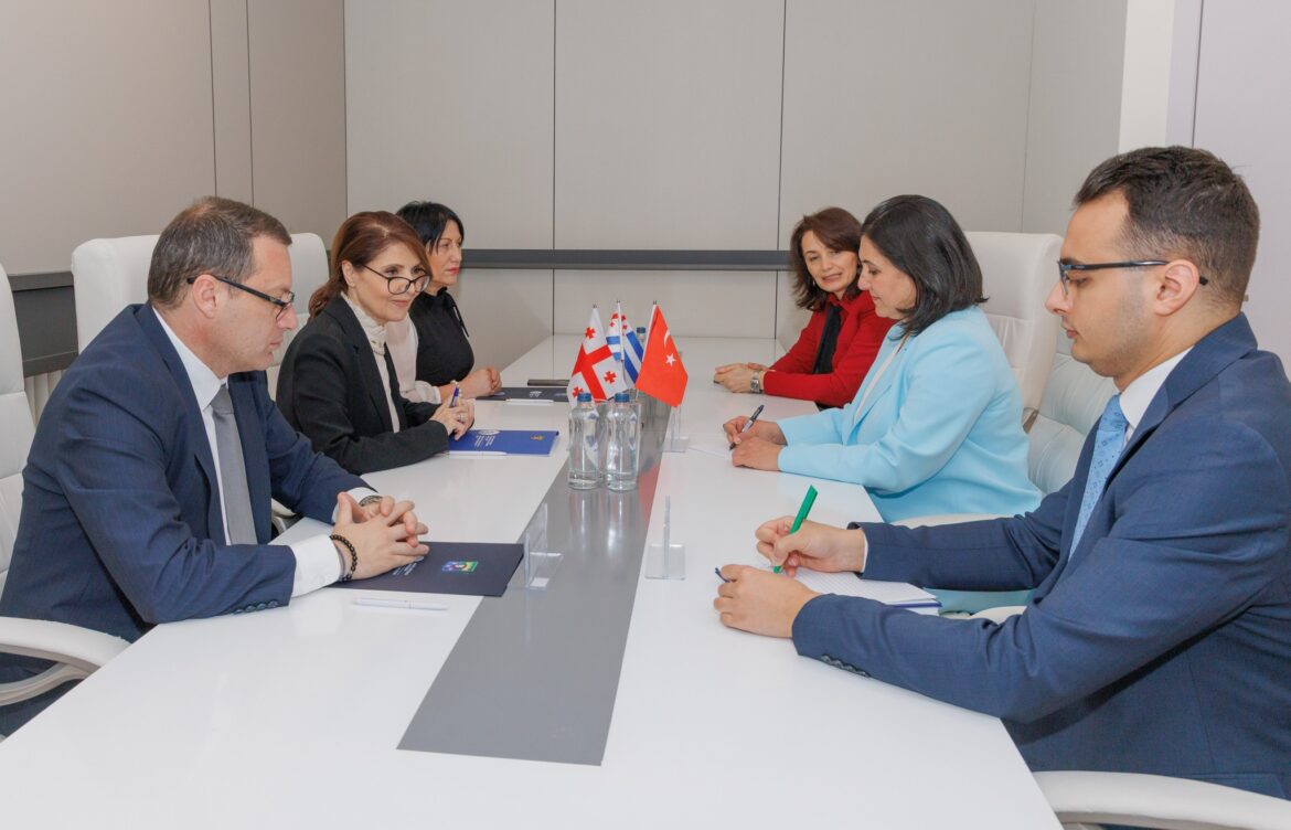 თანამშრომლობის მზაობა გამოითქვა