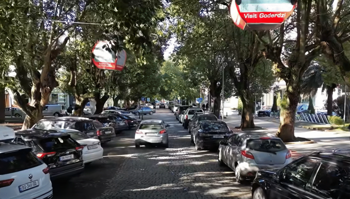 ქვაფენილი ასფალტის საფარით 16 ქუჩაზე ჩანაცვლდება