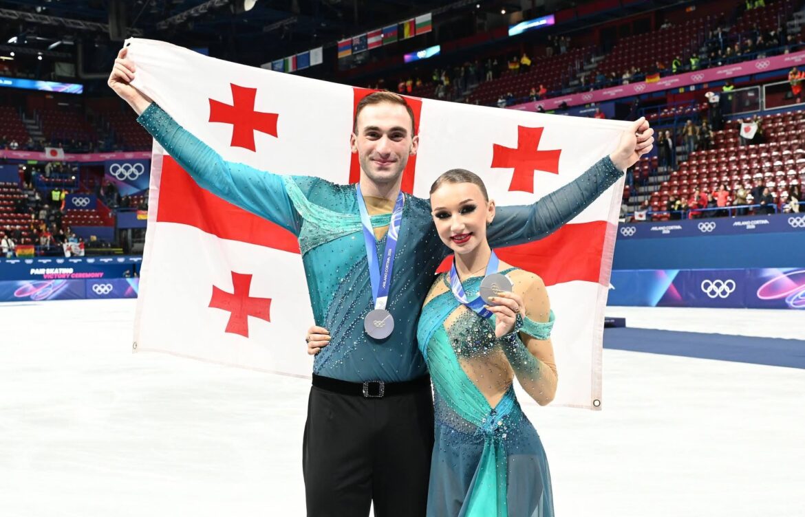 ქართული სპორტის ისტორიაში კიდევ ერთი  მნიშვნელოვანი ფურცელი ჩაიწერა – ანასტასია მეტელკინა და ლუკა ბერულავა ზამთრის ოლიმპიური თამაშების ვერცხლის მედალოსნები არიან