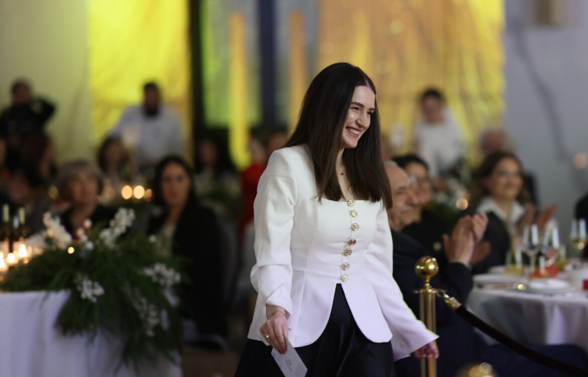 ზანდა მესხიძე – ქალი, რომელიც იდეებს ემოციებად გარდაქმნის