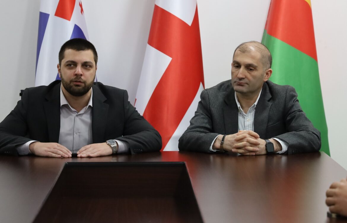 სამუშაო შეხვედრა – ქედაში