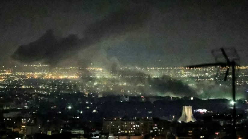 ისრაელმა თეირანზე ფართომასშტაბიანი საჰაერო იერიში მიიტანა