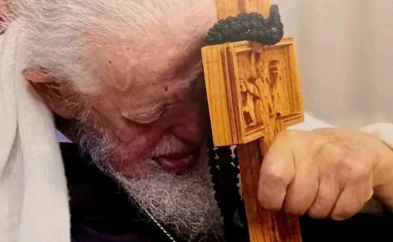 ილია მეორეს სამების ტაძარში დღეს გადაასვენებენ, მსვლელობა 16:00 საათზე დაიწყება