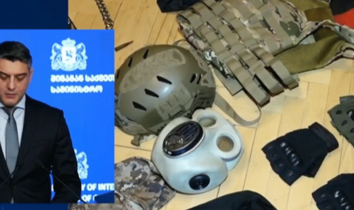 ნეონაცისტური დაჯგუფებისა და ფაშისტური იდეოლოგიის მხარდამჭერი 13 პირი დააკავეს