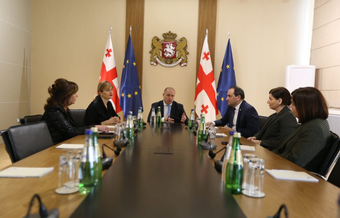 აბიტურიენტებს ერთიანი ეროვნული გამოცდების ფარგლებში, პროფესიულ პროგრამებზე ჩარიცხვის შესაძლებლობა ექნებათ