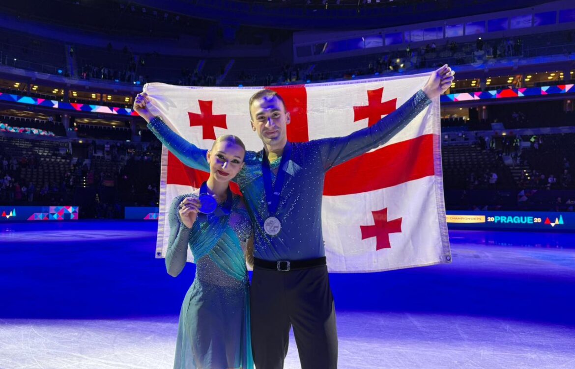 ანასტასია მეტელკინა და ლუკა ბერულავა მსოფლიოს ვიცე-ჩემპიონები არიან!