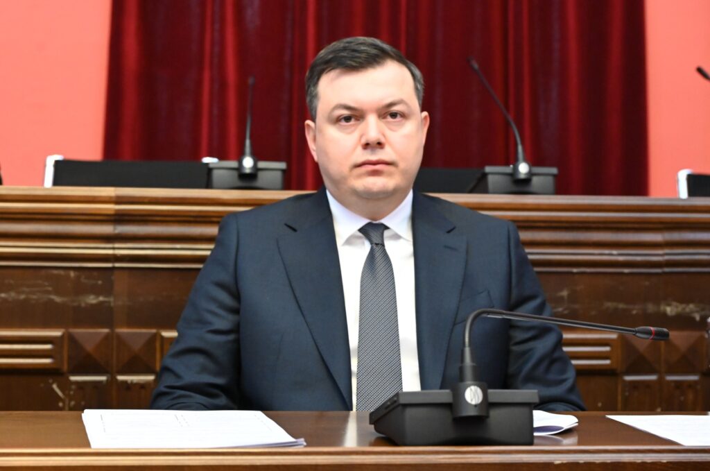 ოპოზიციის კრიტიკა და ხელისუფლების მოლოდინი – განსხვავებული შეფასებები აშშ-ში ქართული დელეგაციის ვიზიტზე