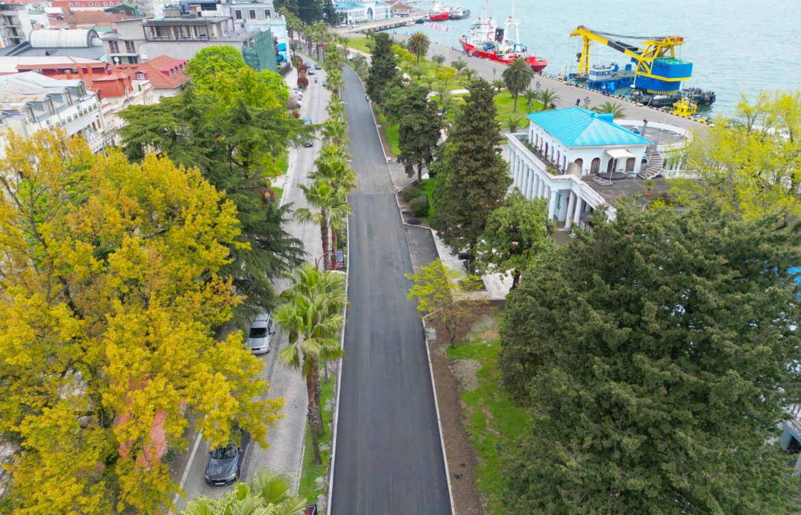 გოგებაშვილის ქუჩის რეაბილიტაცია გრძელდება