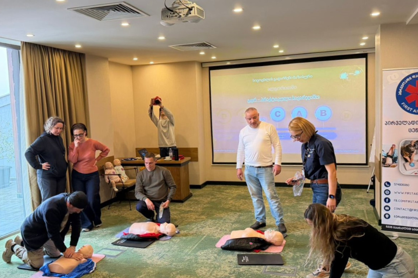 პირველი დახმარების მოკლე კურსი 240 გიდს ჩაუტარდება